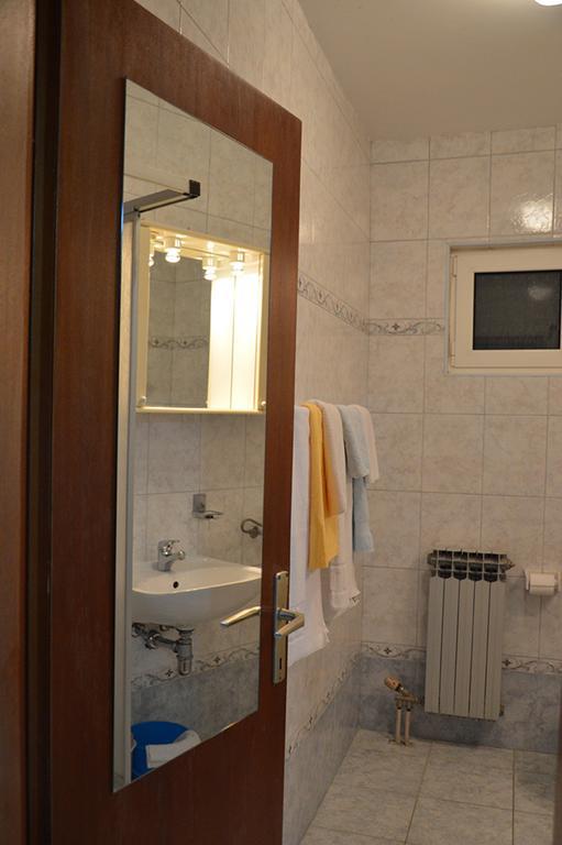 Apartments "Ruza" Водице Екстер'єр фото
