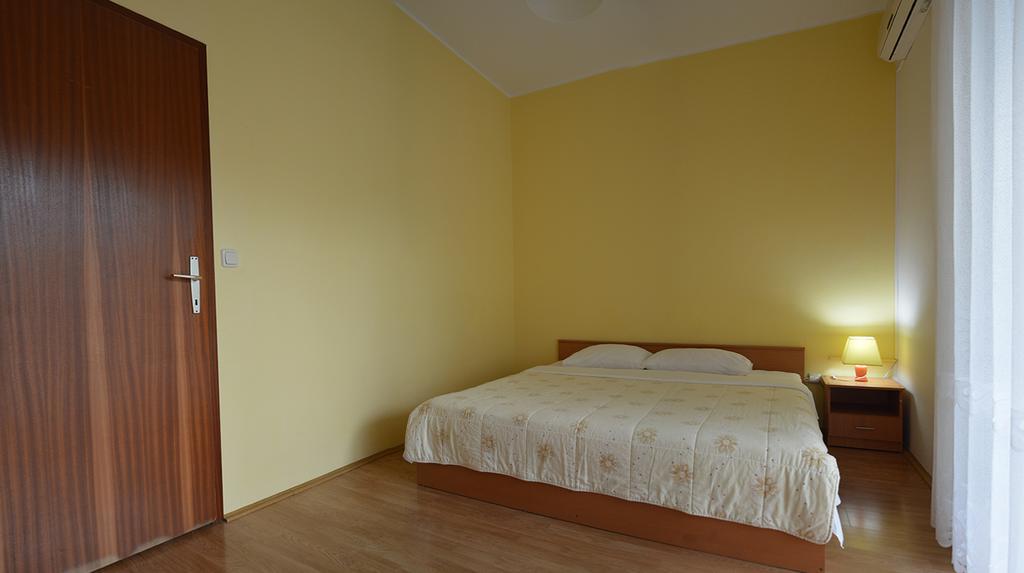 Apartments "Ruza" Водице Екстер'єр фото