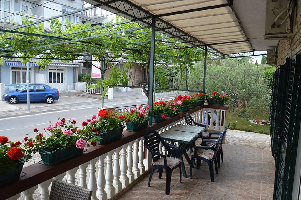 Apartments "Ruza" Водице Екстер'єр фото