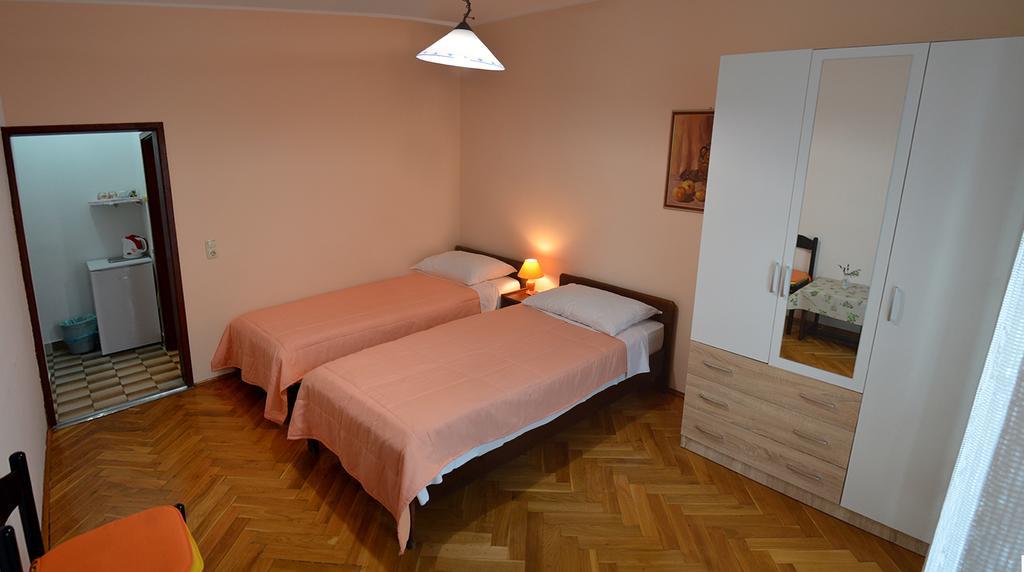 Apartments "Ruza" Водице Екстер'єр фото
