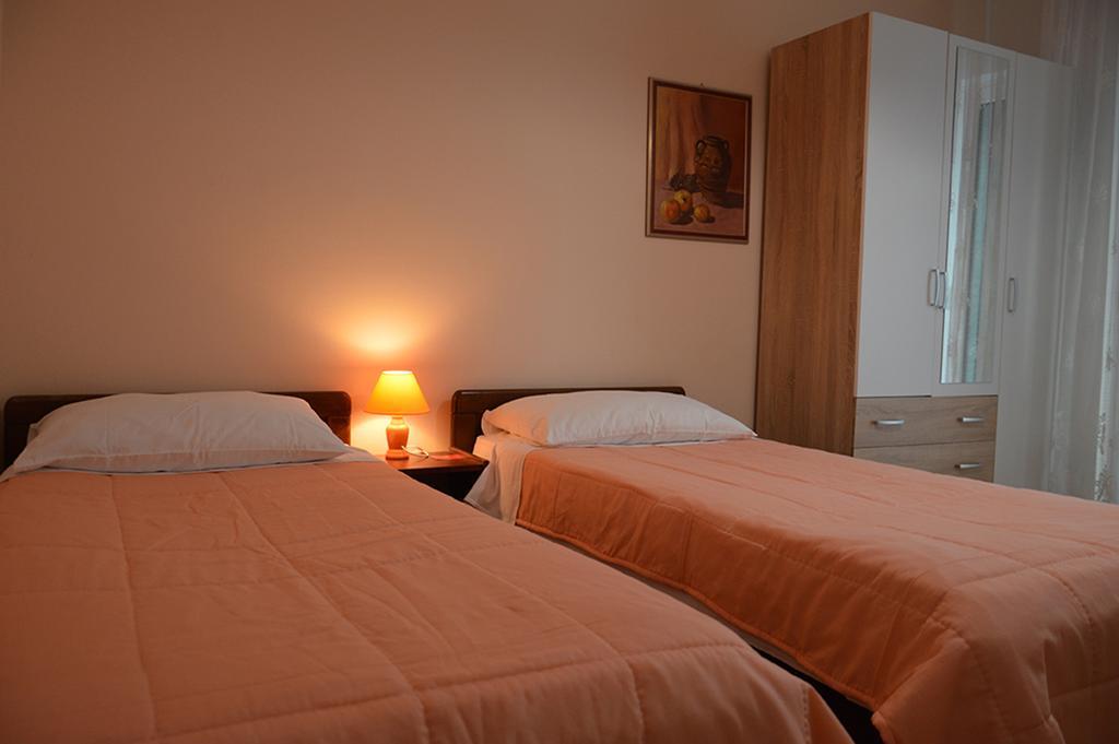 Apartments "Ruza" Водице Екстер'єр фото